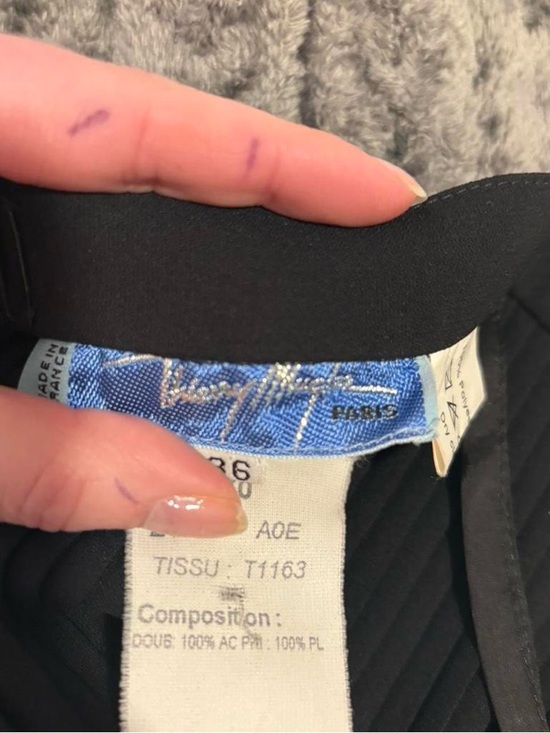 Iconic Vintage Thierry Mugler skirt - Picture 2 of 7